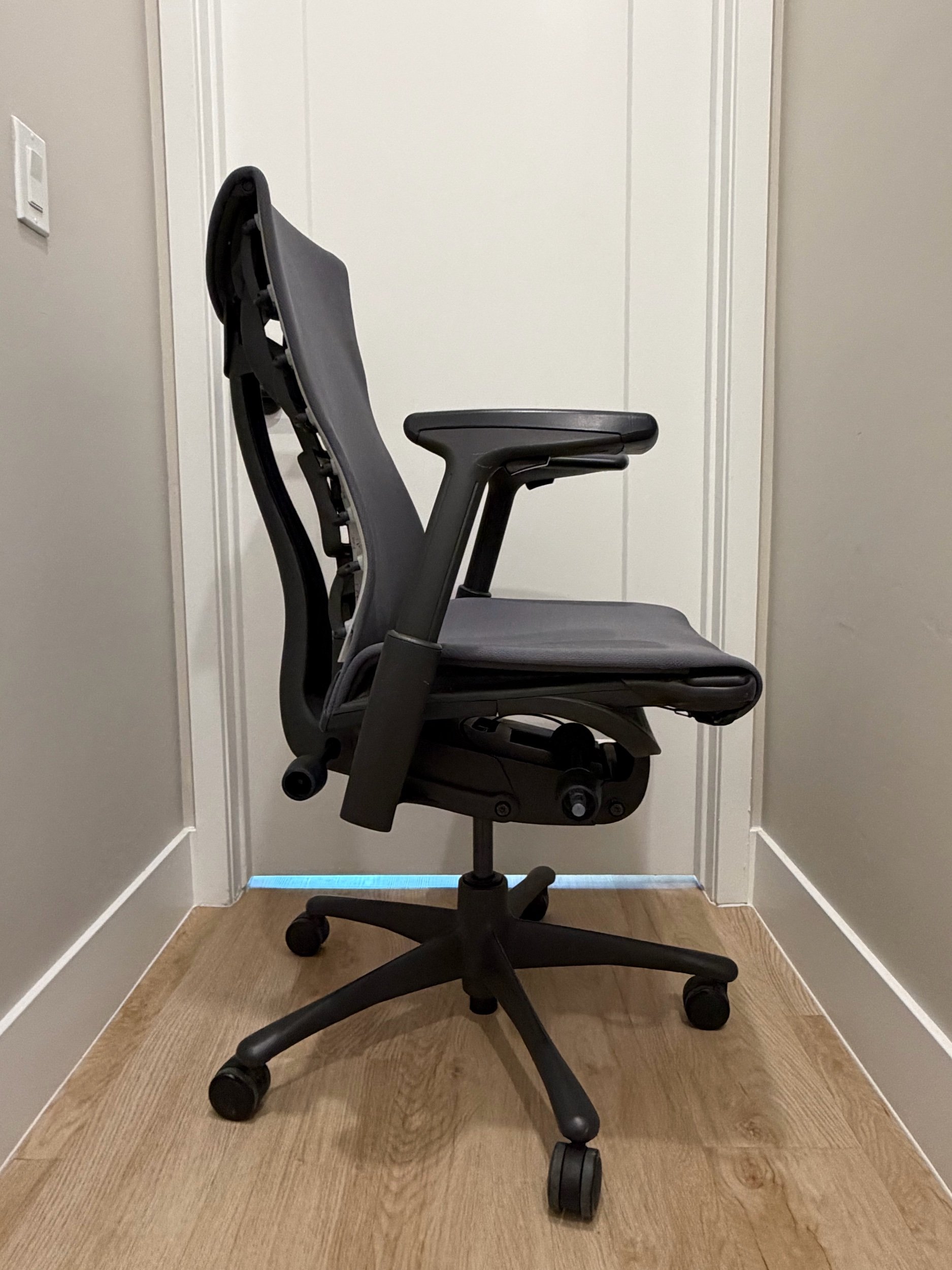 Herman Miller Embody Gaming Chair | Gray | 9.5/10 Excellent Condition - Image 3