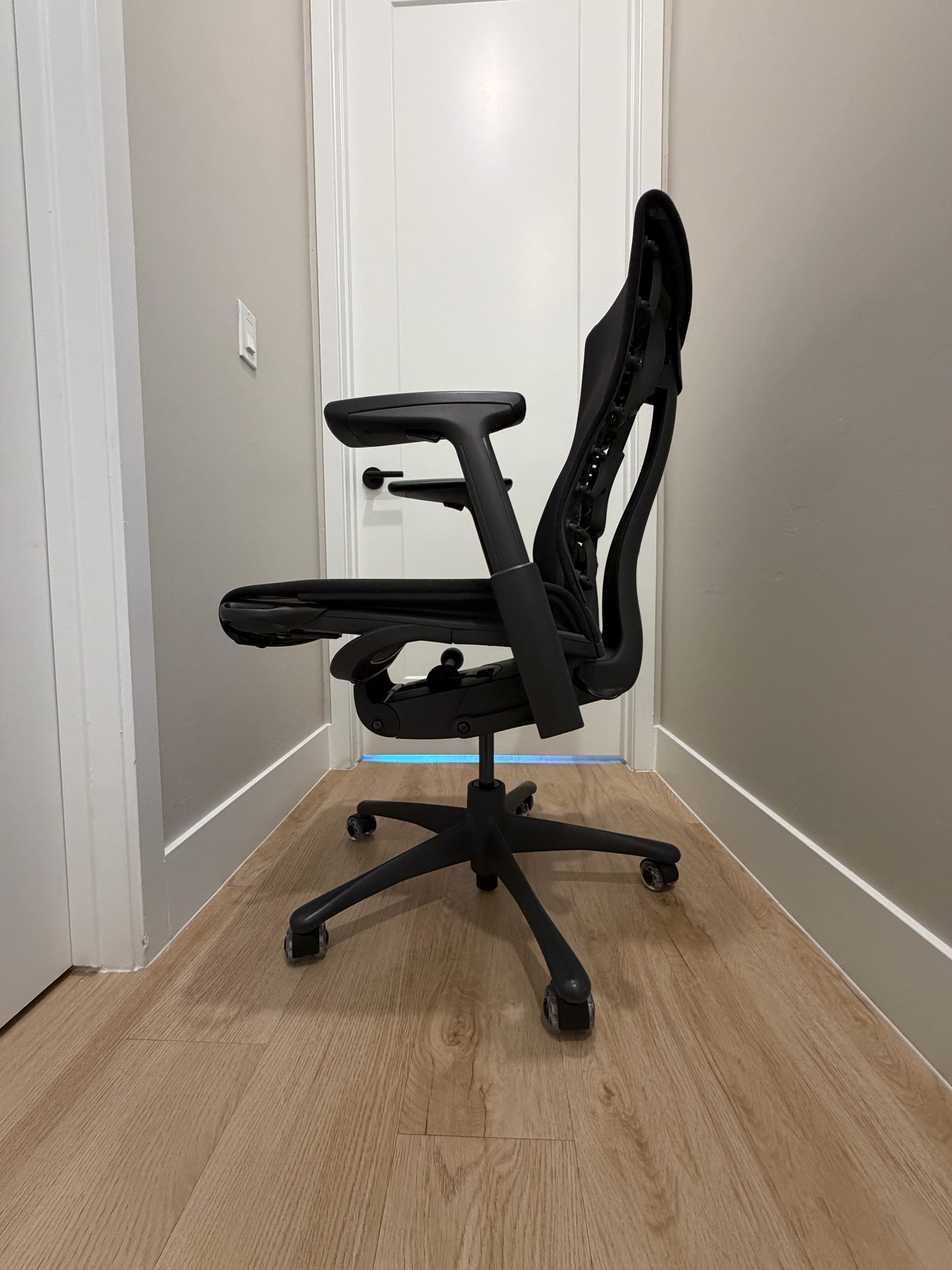 Herman Miller Embody Gaming Chair | Black | 9.5/10 Excellent Condition - Image 3