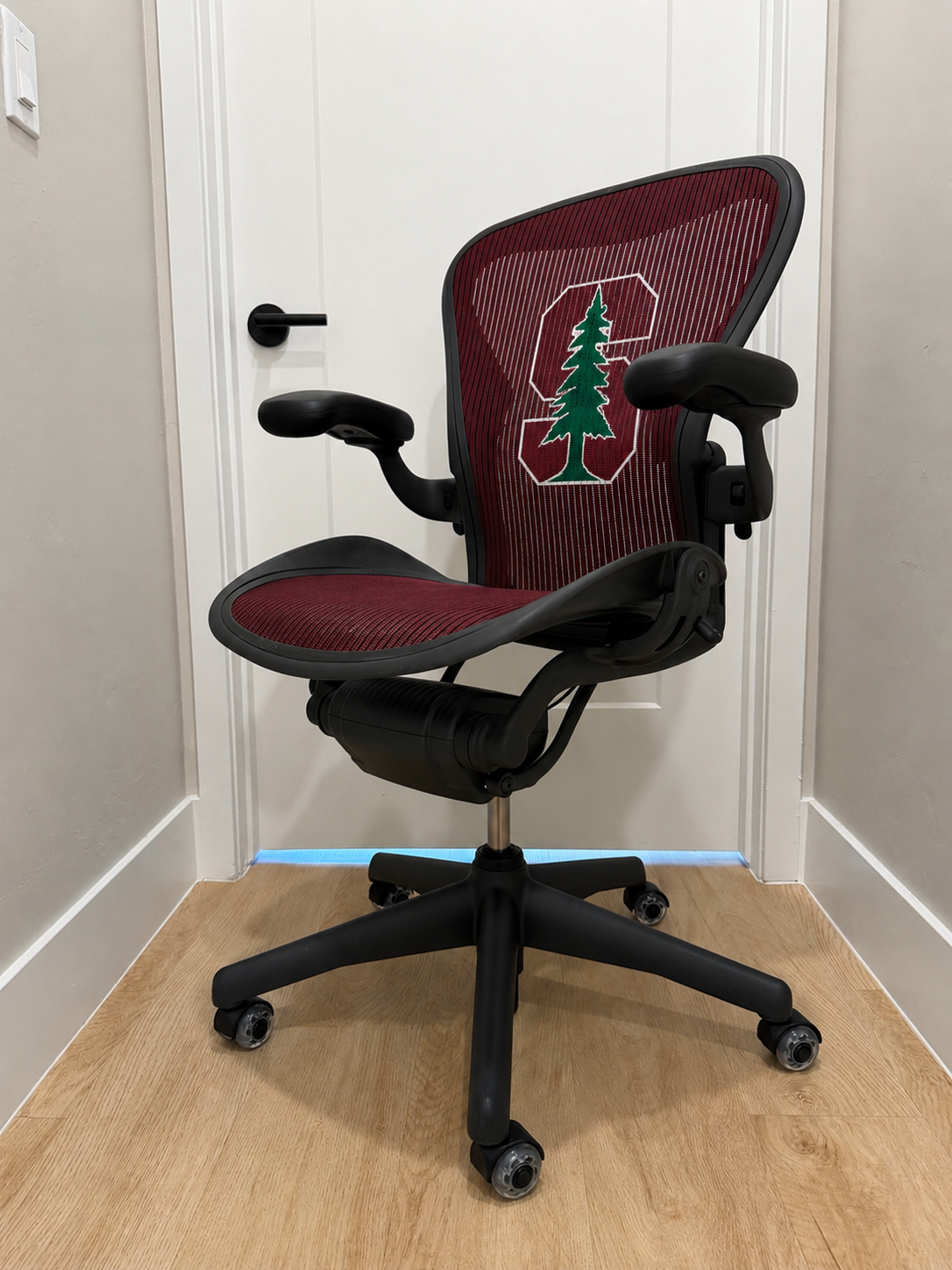 Herman Miller Aeron Classic Size B | Stanford Cardinal Custom Edition | Fully Loaded | Rare Burgundy Mesh - Image 2