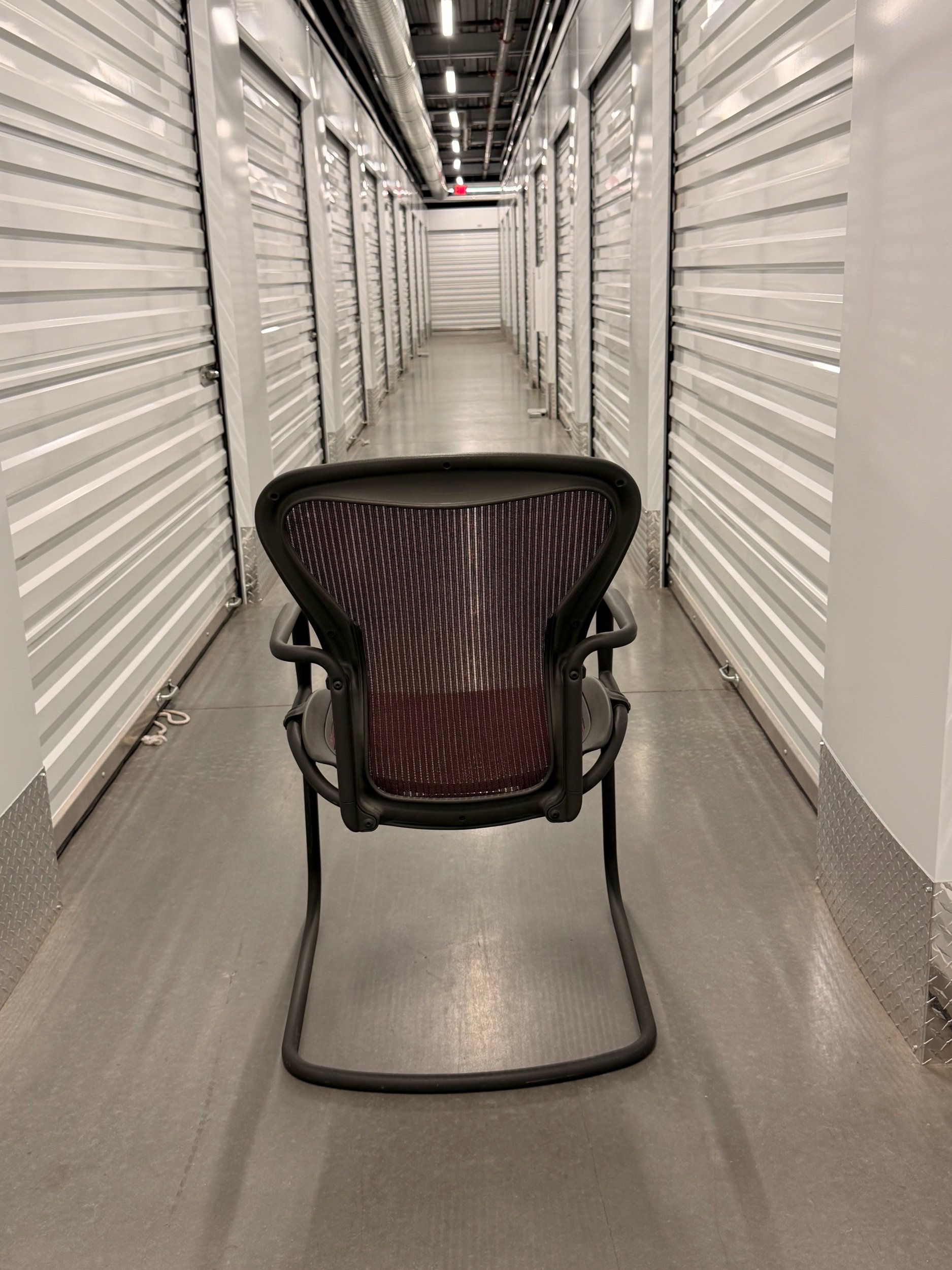 Herman Miller Aeron Side Chair in Rare Burgundy - Image 7